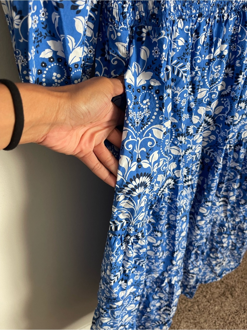 SUGARLIPS Blue Floral Smocked V-Neck Maxi Dress Sz 2X - Picture 8 of 9